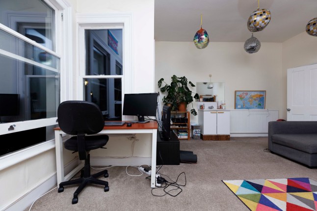 What I Rent - Archway. 18 Parolles Road N19 3RD Lilliane Teachen Pictured: Living room. (C) Belinda Jiao 07598931257 jiao.bilin@gmail.com