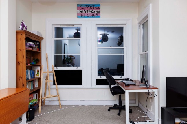 What I Rent - Archway. 18 Parolles Road N19 3RD Lilliane Teachen Pictured: Living room. (C) Belinda Jiao 07598931257 jiao.bilin@gmail.com