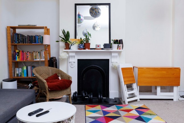 What I Rent - Archway. 18 Parolles Road N19 3RD Lilliane Teachen Pictured: Living room. (C) Belinda Jiao 07598931257 jiao.bilin@gmail.com