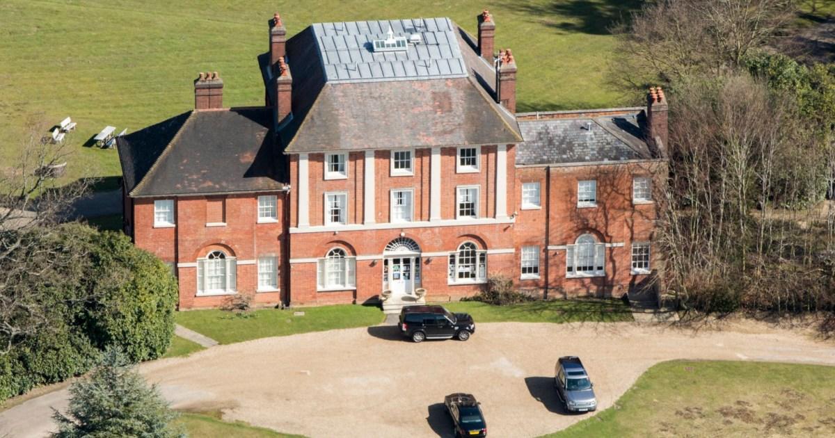 Everything to know about Kate and Wills' old (and new) home in three minutes