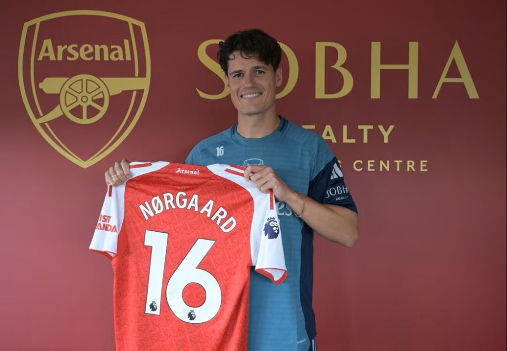Christian Norgaard after signing for Arsenal (Photo via Arsenal.com)