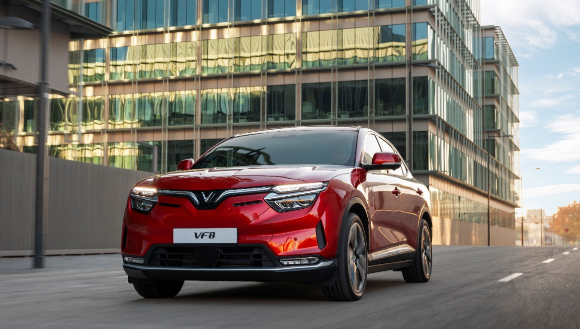 VinFast, Plugsurfing team up to expand EV charging stations across Europe