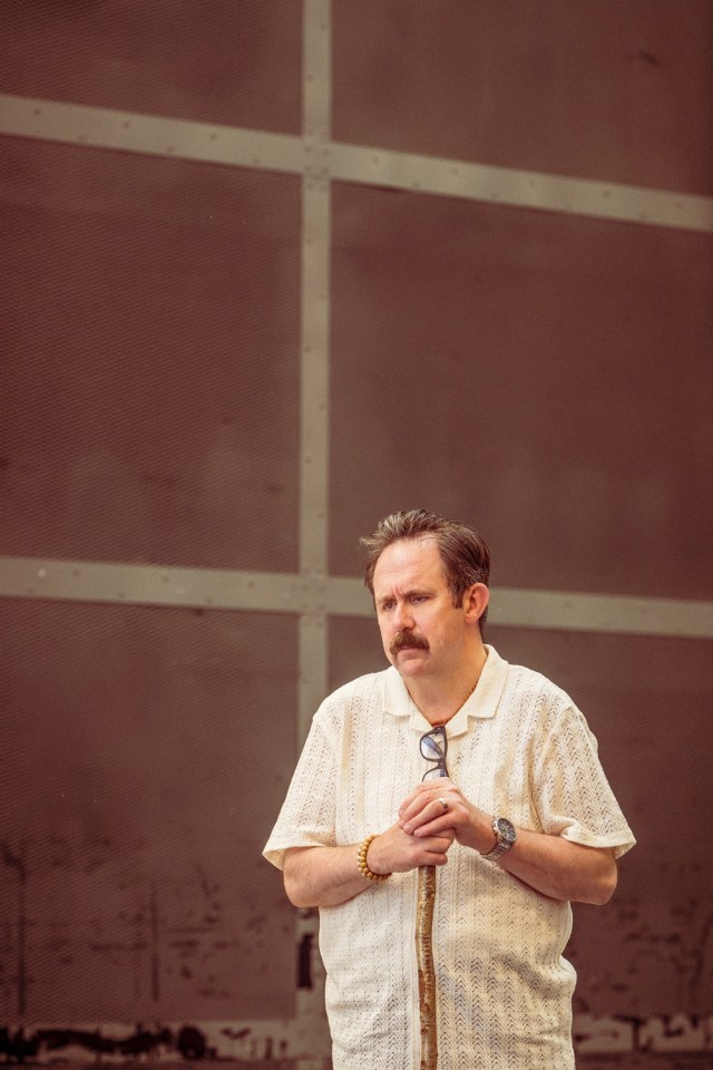Simon Startin (Tireseus) in rehearsals for Bacchae at the National Theatre. Photographer Marc Brenner 00468