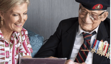 Duchess of Edinburgh in poignant meeting with veteran