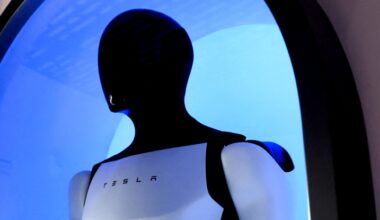 Humanoid Robots Have a Serious Design Flaw, And We Need to Fix It : ScienceAlert