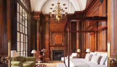 The Granville Suite Bedroom. Photo courtesy of Raffles London at The OWO