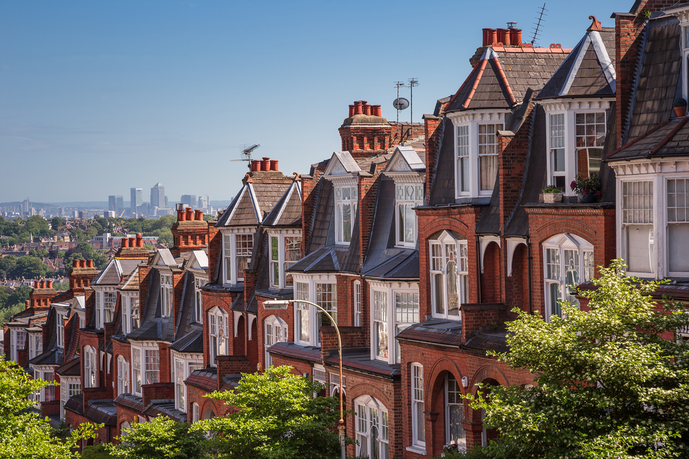UK house prices rise as Northern Ireland leads regional growth, London lags