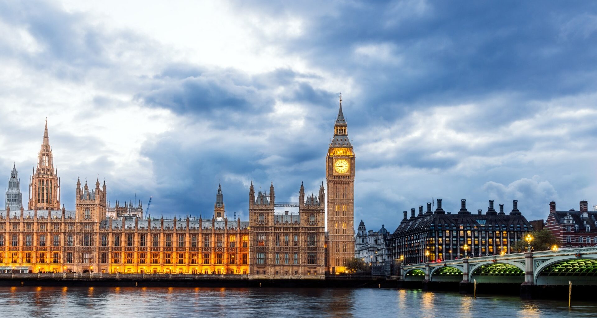 Global Shares Recovery Continues, Tariff Implementation, FTSE 100 Hovers Near All-Time Highs
