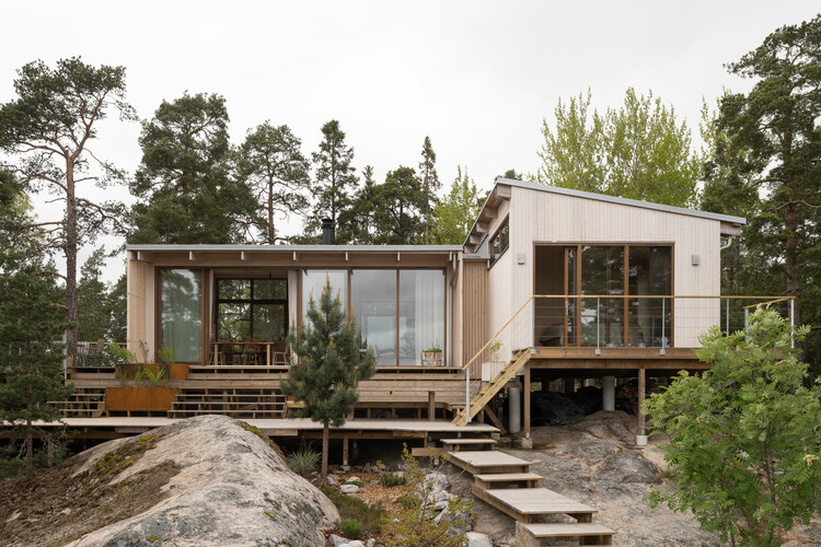 Villa Vy / Studio Ida Tinning - Exterior Photography, Wood, Stairs, Deck