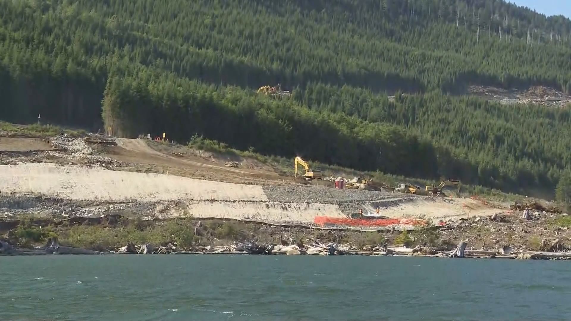 Click to play video: 'Premier Eby marks first LNG Canada shipments from B.C. to Asia'