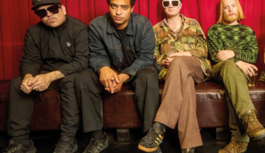 Warmduscher Bring the Chaos Back to Manchester Psych Fest