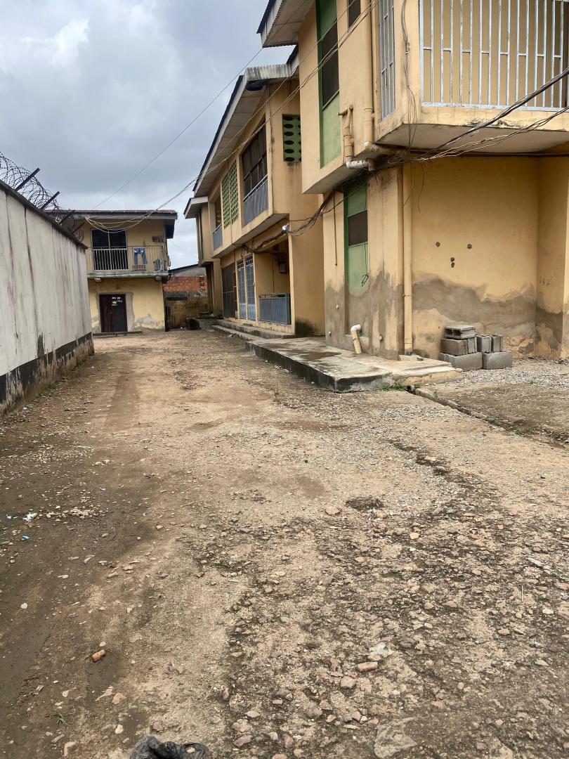 One of the buildings at No. 12 Awayewasere Street, Ikeja. (PHOTO CREDIT: DUBAWA).