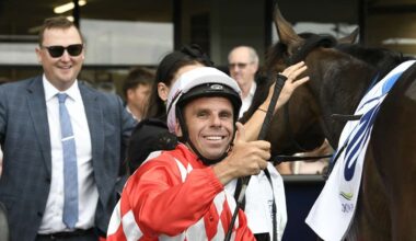 Jockey Craig Grylls sidelined with injured finger for weeks