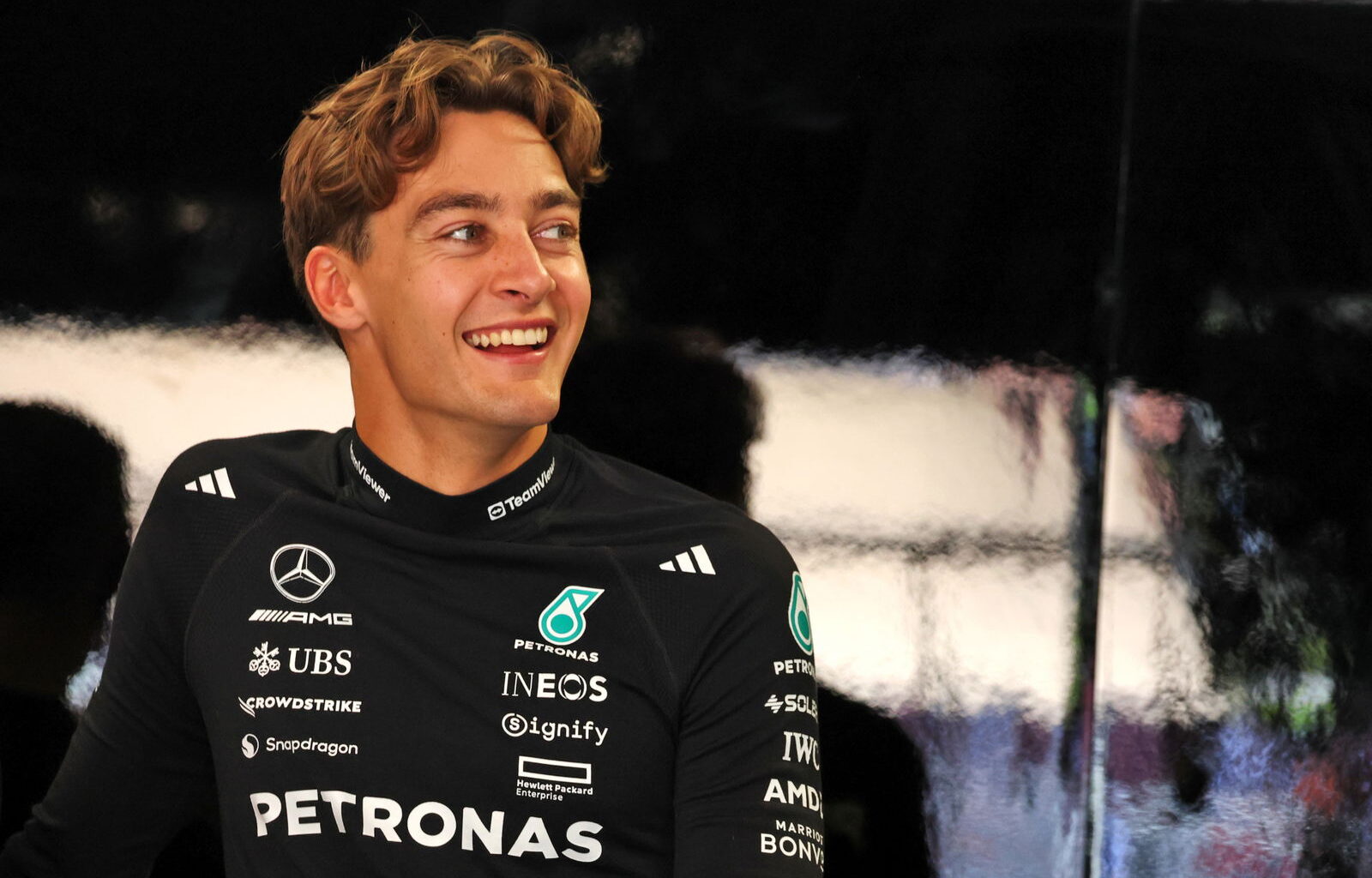 Wolff confirms Russell will stay at Mercedes in 2026