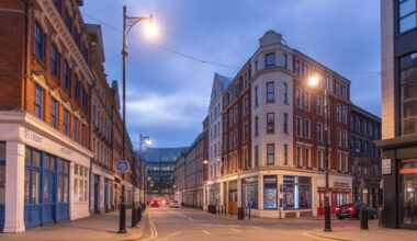 Experience Emba: A Unique Gastrobar by Chef Elizabeth Cottam in Leeds