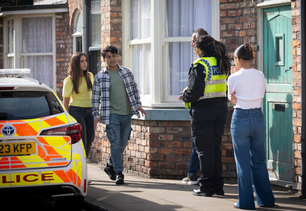 aadi alahan, amy barlow, coronation street