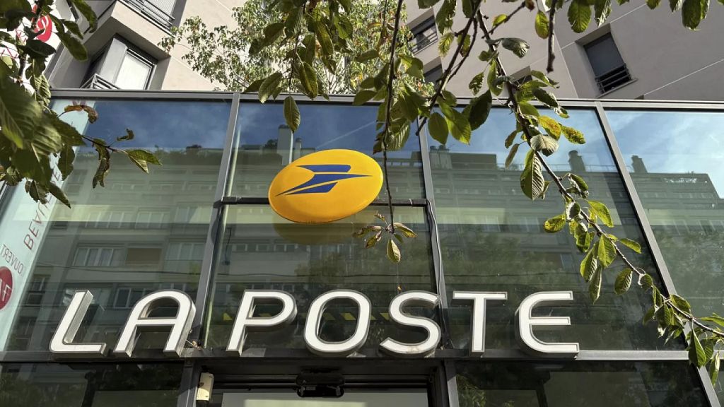 Europe to halt postal services to US after tax deal scrapped