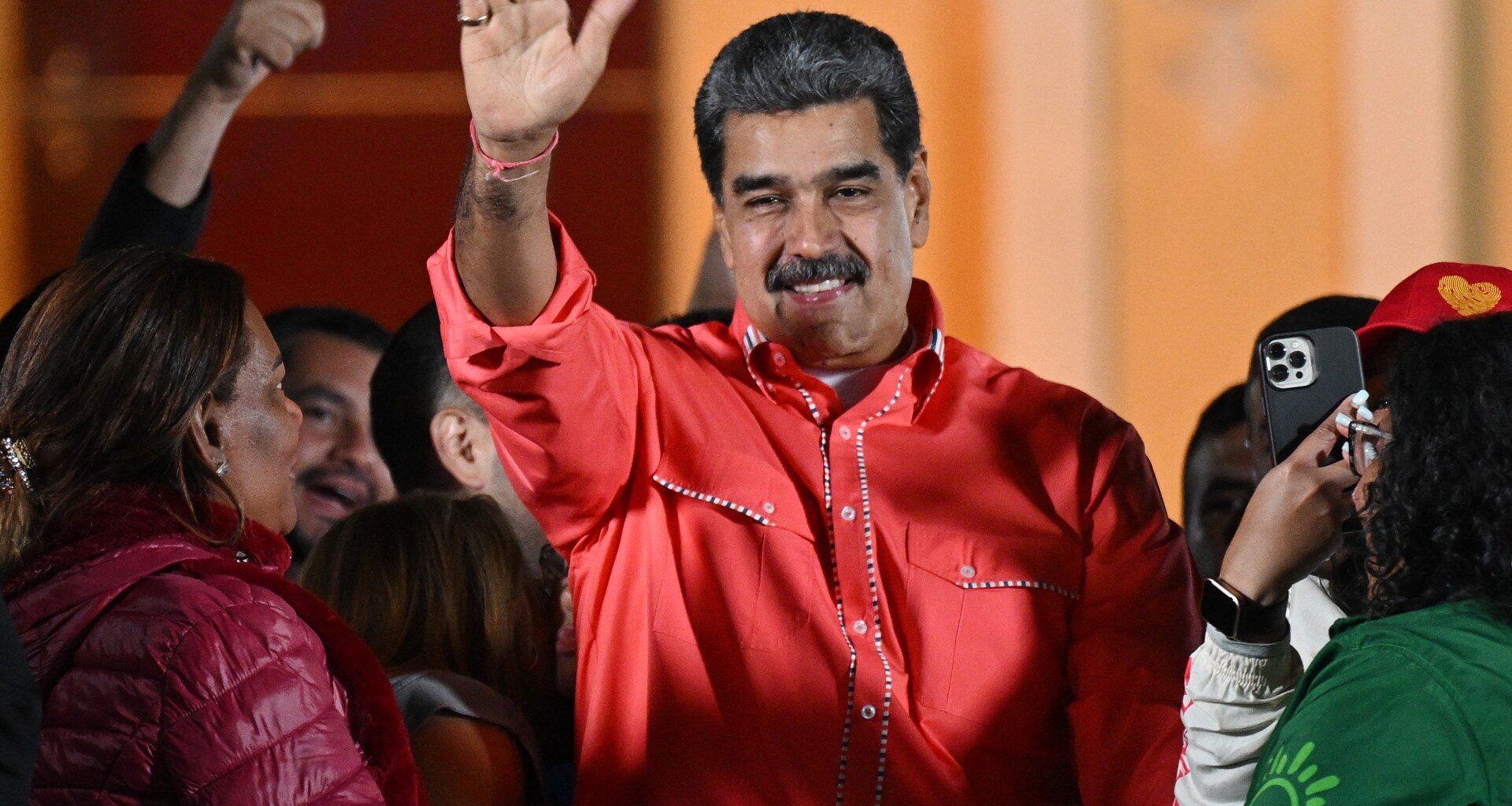 US warships head to Venezuela: Fight against cartels or imperial ambition? | Donald Trump News