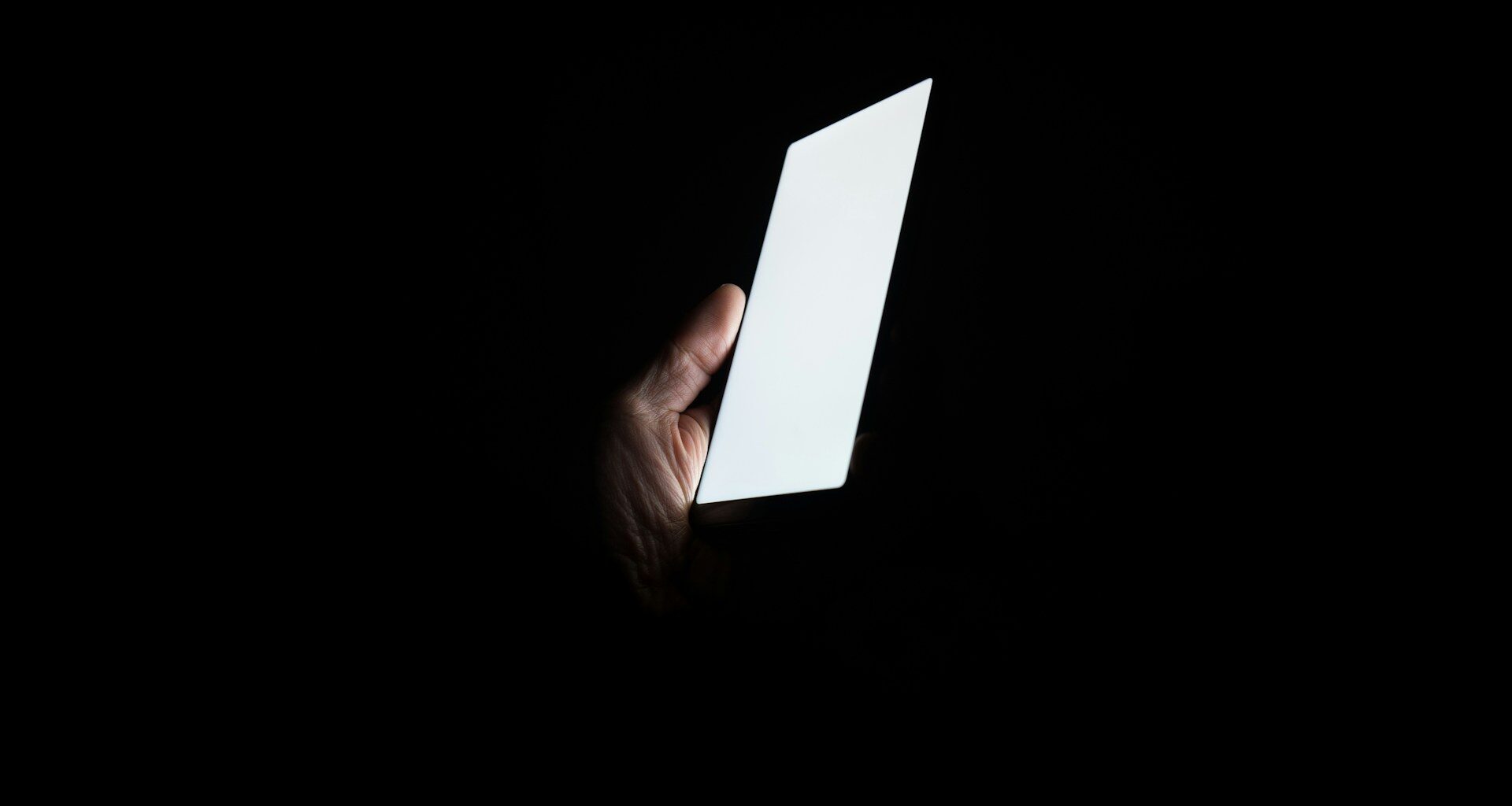Bookshelf: smartphones shape war in hyperconnected world