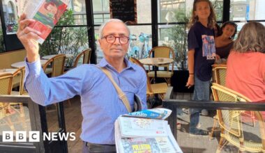 France's last newspaper hawker gets Order of Merit after 50 years