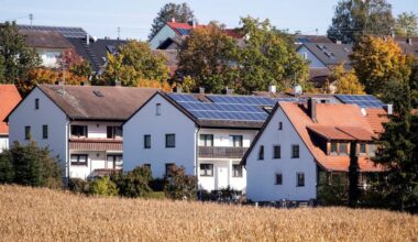 German solar industry warns against ending subsidies after minister proposes cuts