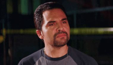 Crime drama fans say is "phenomenal" and a "must-watch" is streaming now in the UK