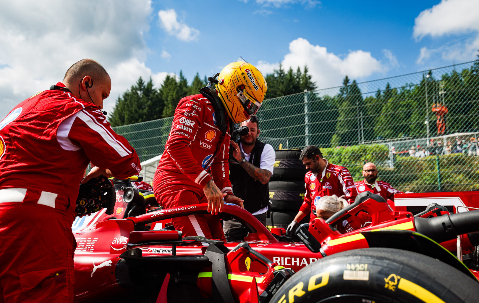 Ferrari must keep "positive momentum" in Zandvoort