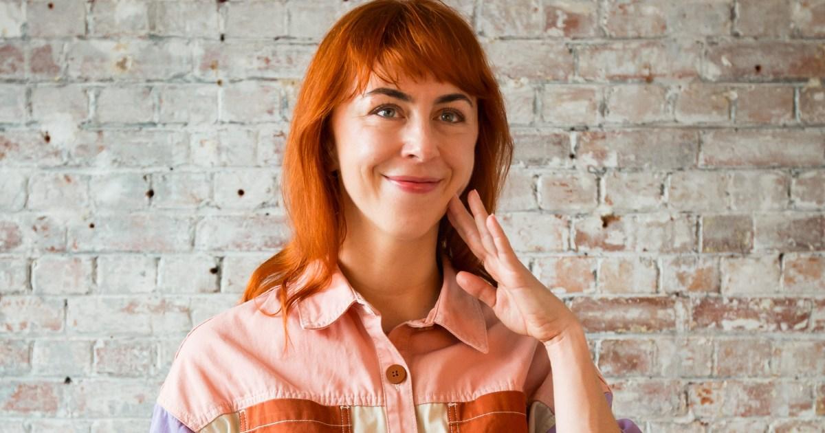 ‘A random woman slid into my DMs - turns out she was my mum’