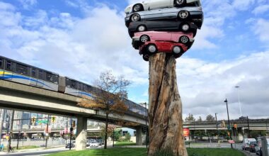 Relocation of popular public sculpture called off after Vancouver residents claim it would block their views - The Art Newspaper