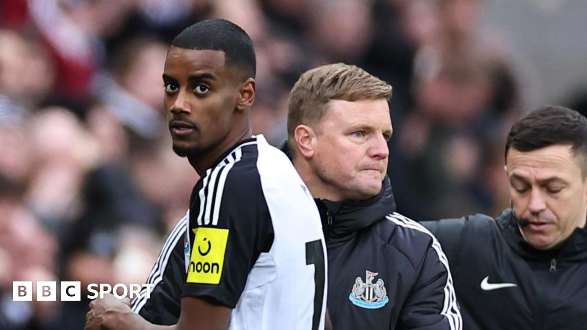 Premier League news conferences: Howe - Isak saga is a 'lose-lose situation'