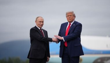 Zelenskyy, EU leaders visit Trump amid Putin peace deal negotiations