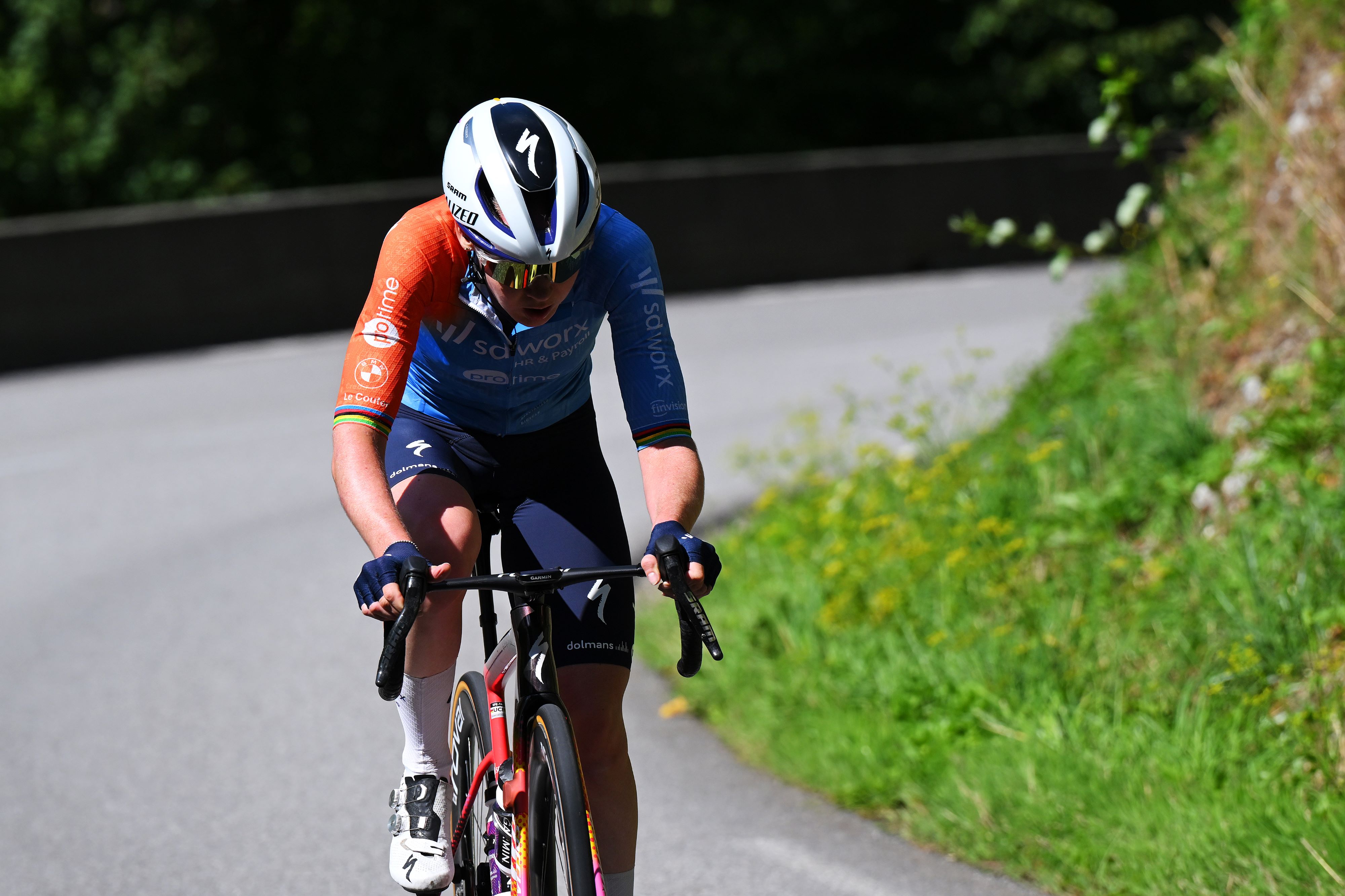 Anna van der Breggen leads stage 9 of Tour de France Femmes 2025.
