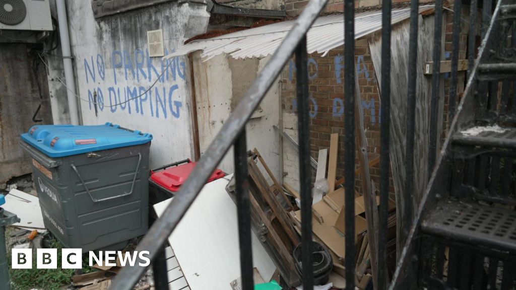 Croydon Council begins crackdown on 'disgusting' fly-tipping