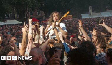 Idles in Queen Square and new City mural
