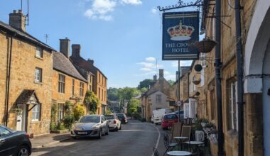 I travelled by local bus from London to the Cotswolds and discovered the joy of slow travel
