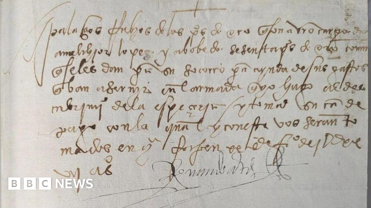 A handwritten page signed by Hernan Cortes