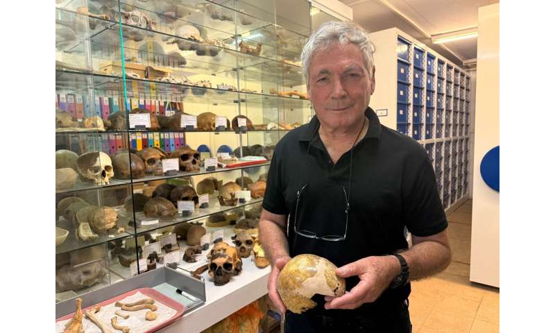 Earliest evidence discovered of interbreeding between Homo sapiens and Neanderthals