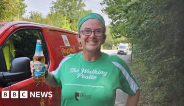 Postie walks 400 miles from Co Durham to Cornwall for mental health