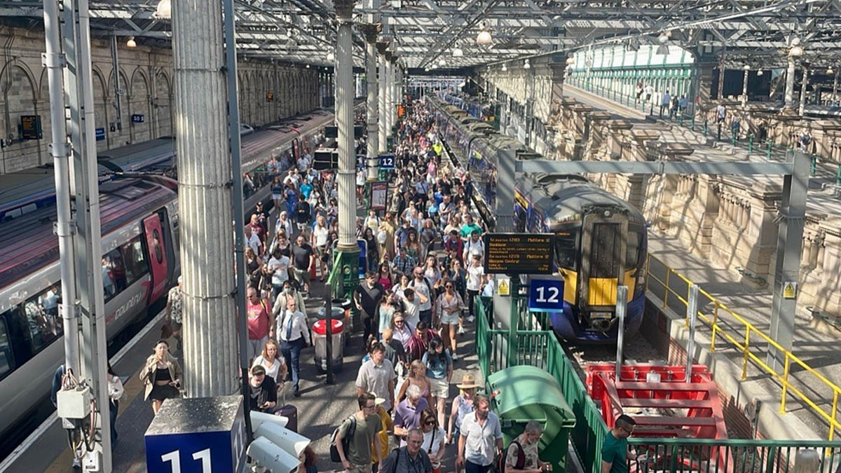Some Might Say it was a record-breaking weekend at Edinburgh Waverley