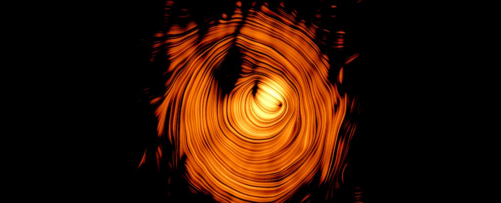 50 Years After Discovery, Mysterious 'Eye of Sauron' Jets May Finally Be Solved : ScienceAlert