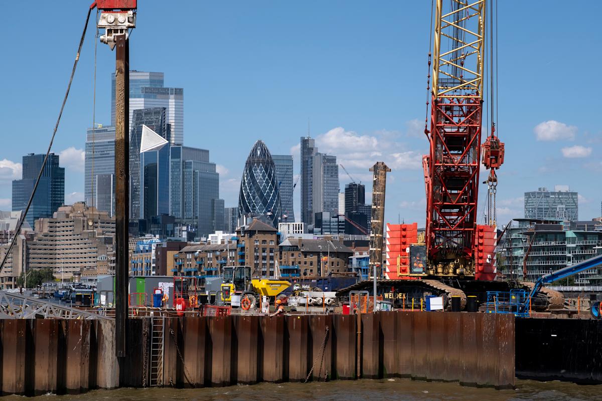 Stocks mixed as UK energy prices set to rise more than expected