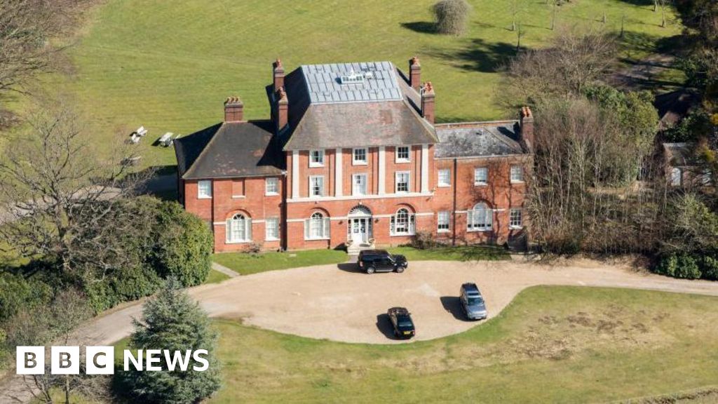 William and Kate set to move to new Windsor home Forest Lodge for 'fresh start'