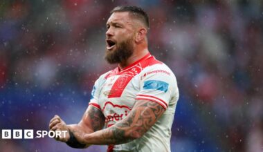 Jared Waerea-Hargreaves playing for Super League leaders Hull KR