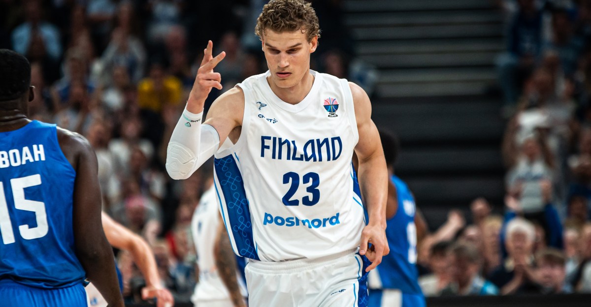 Lauri Markkanen dominates for Finland against Great Britain