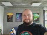 Selfies: 1x - f/2.4, ISO 1000, 1/100s - Realme 15 Pro review