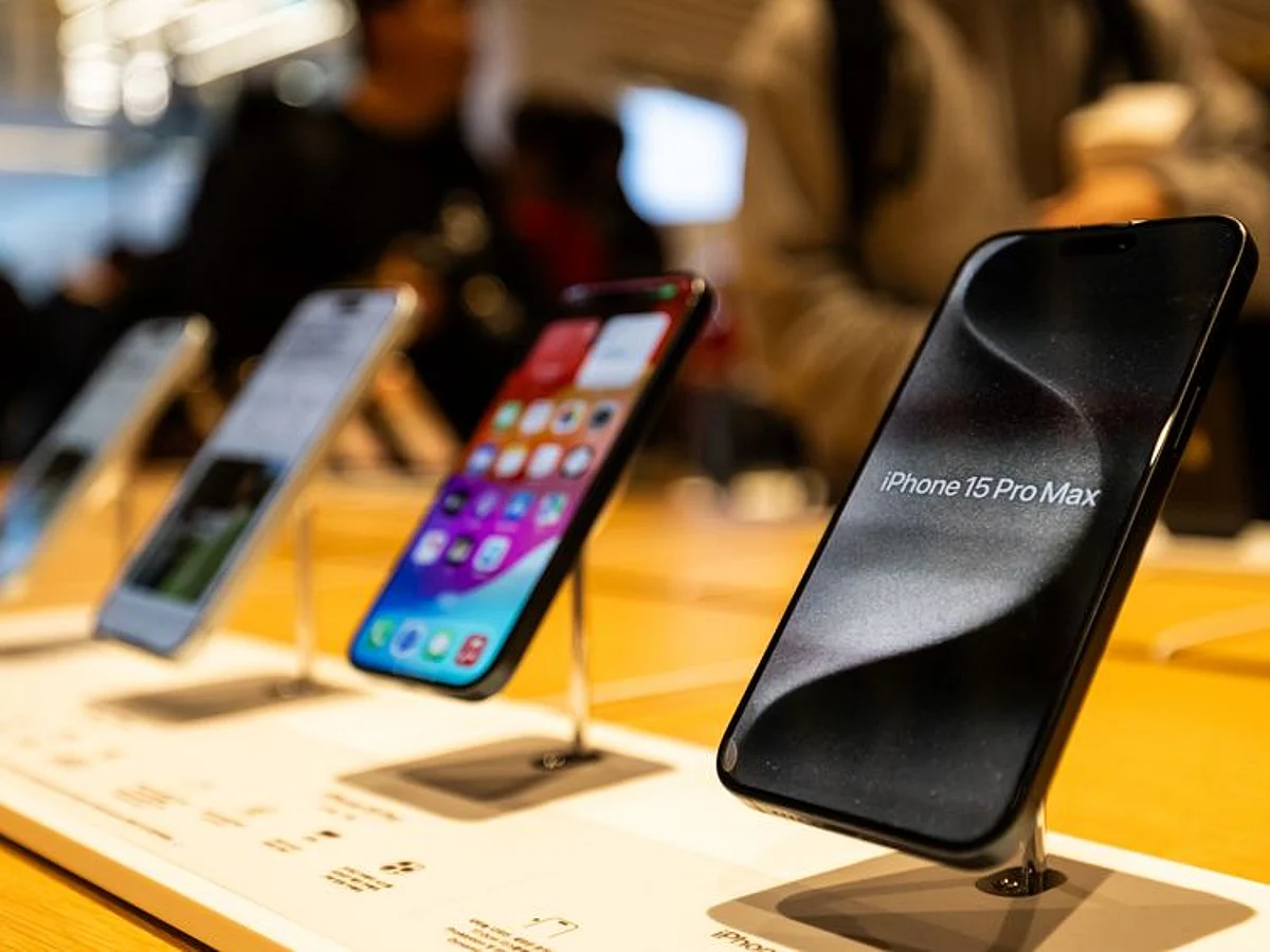 Smartphones: UAE shoppers go for 2024 models