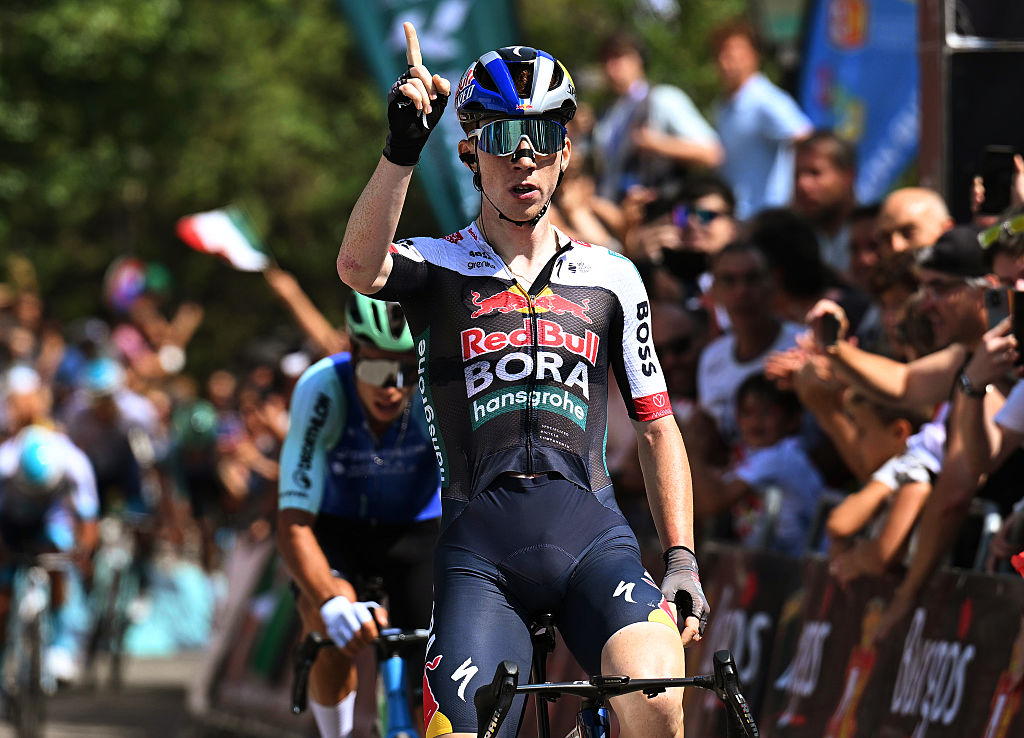 Vuelta a Burgos stage 1: Roger Adrià wins hilly opener ahead of crash involving Isaac del Toro and Giulio Ciccone