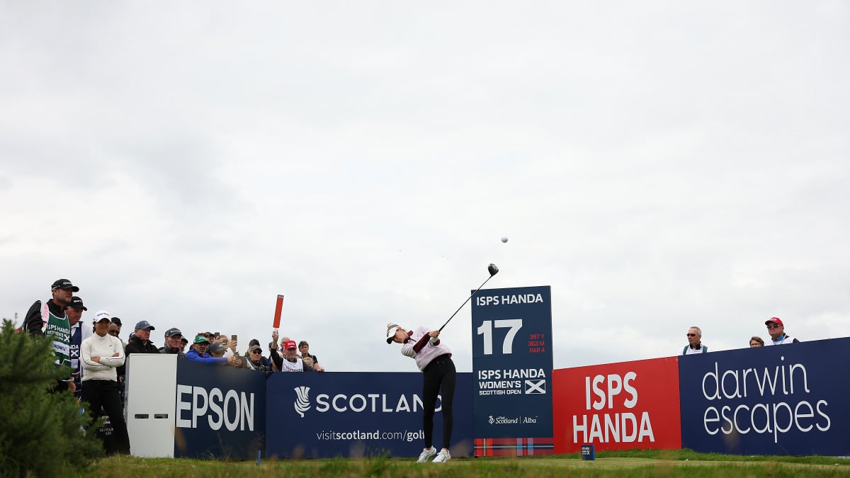 You are not talking to an LPGA golfer online