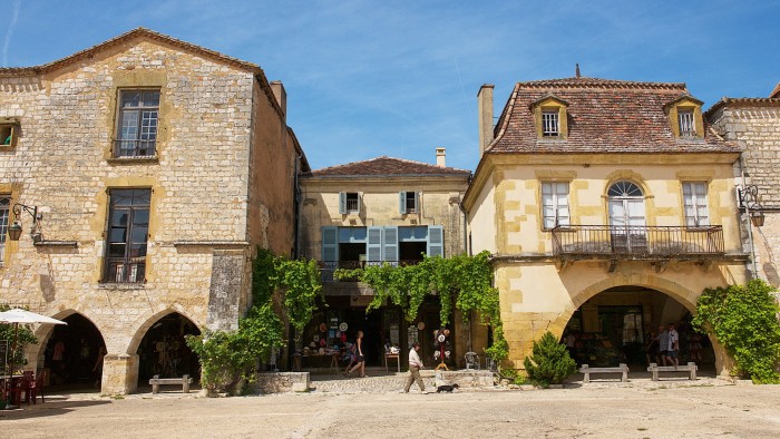 Why England’s new towns should look to medieval France