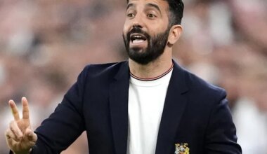 Manchester United transfer news: 'Savvy cost-cutting' means Ruben Amorim can still sign two more players this summer